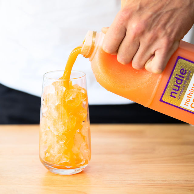Mocktail time! Try our carrot ginger sunrise!Prep time: 3 minutes | Servings: 1
Method:
1. Pour your nudie carrot and ginger
juice over ice in a tall glass.
2. Add a dash of honey and stir.
3. Pour in soda water after stirring.
4. Add half a cut carrot at the end to garnishFor more recipes check out our website (link in Bio)
#nudiejuice #mocktail #juice #nonasties #nothingbutfruit #goodforyou #plantgoodtoday #carrot #ginger #apples