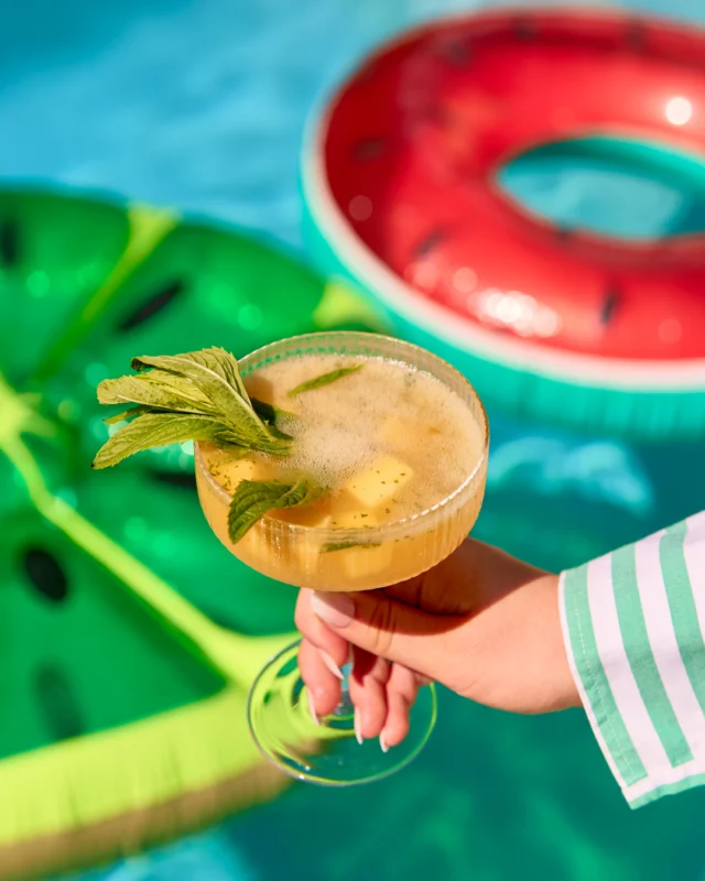 We're swapping booze for a little balance this summer 🍸✨ Grab our new Mango Mojito and Cosmopolitan mocktails range now at @colessupermarkets and tell us, where are you sipping yours this summer? 🧃☀️⁠
⁠
#nudiejuice #mocktails #balanceoverbooze #sobersummer #creatorsofgood