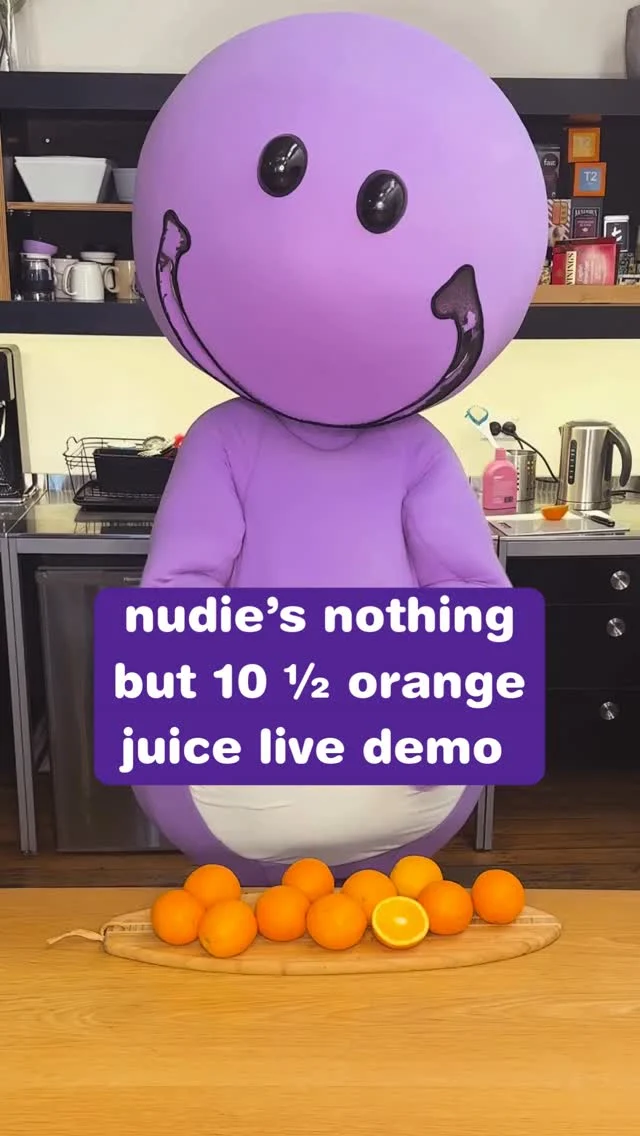 Safe to say we're leaving the squeezing to our experts from now on 🍊💜⁠
⁠
#nudiejuice #creatorsofgood