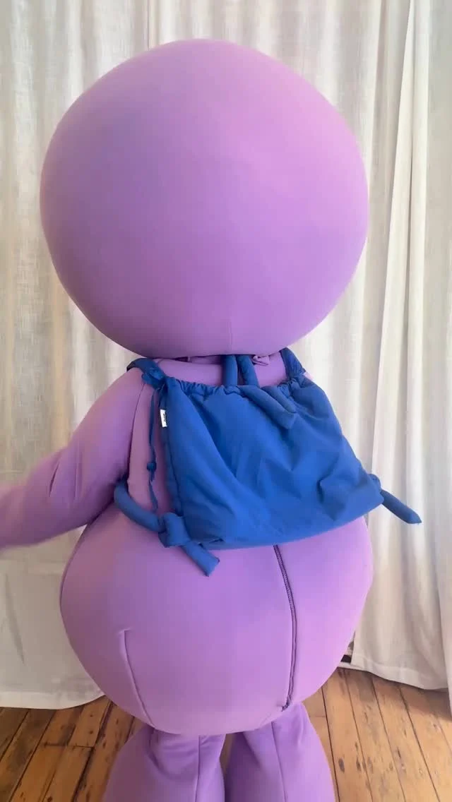 Back(pack) to school with nudie 🎒